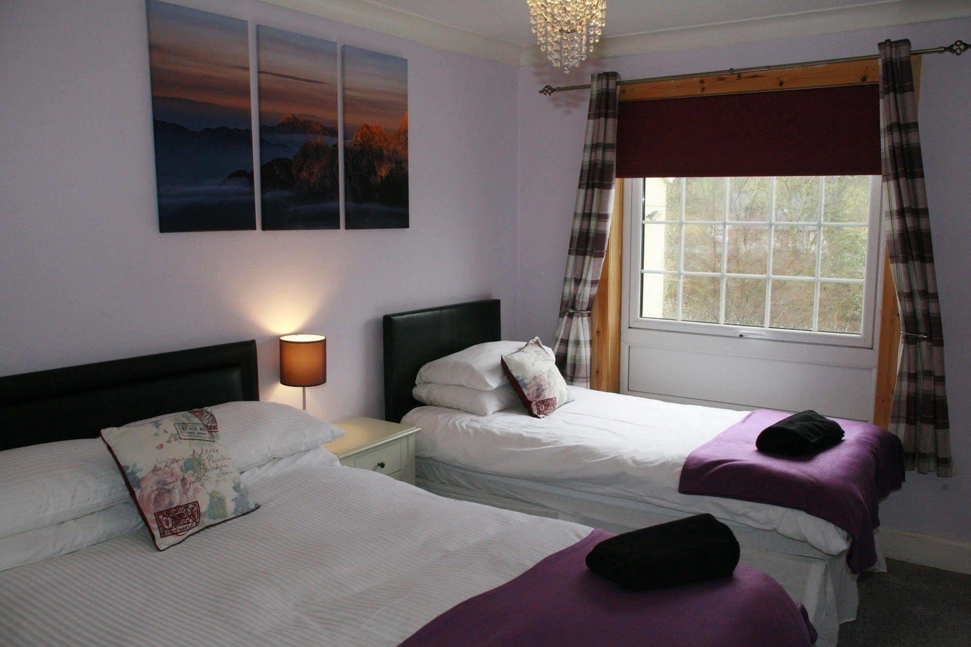 Glenlochy Nevis Bridge Apartments Fort William Exterior foto