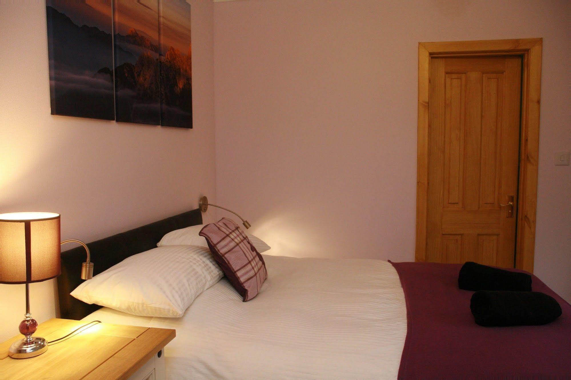Glenlochy Nevis Bridge Apartments Fort William Exterior foto